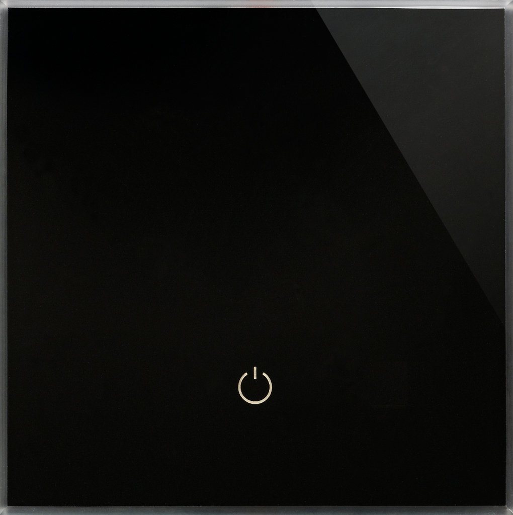 black_4.jpg